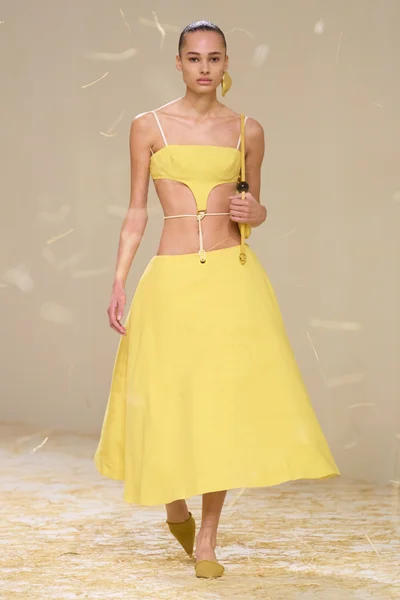 Look 8